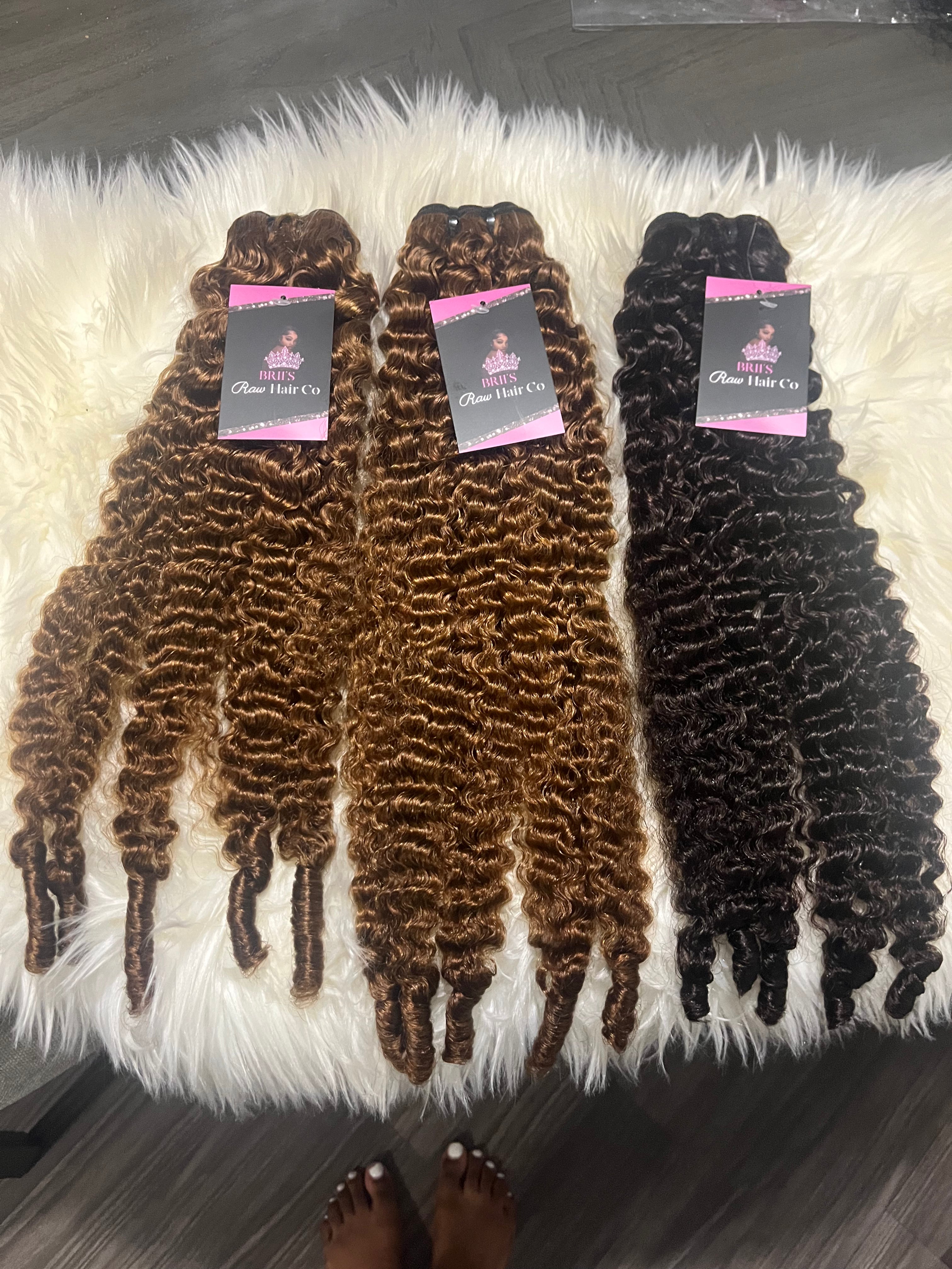 Burmese Curly Bundles 26”26”26” Ready to ship color 30 & 4